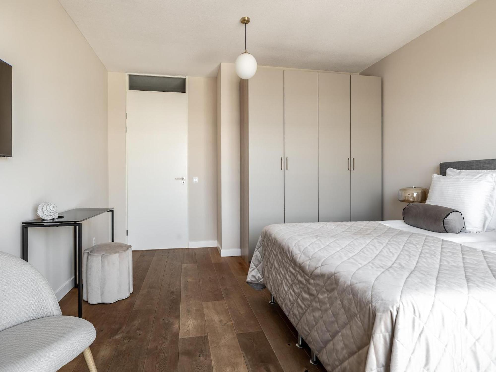 Apartment With Scheveningen Harbor View